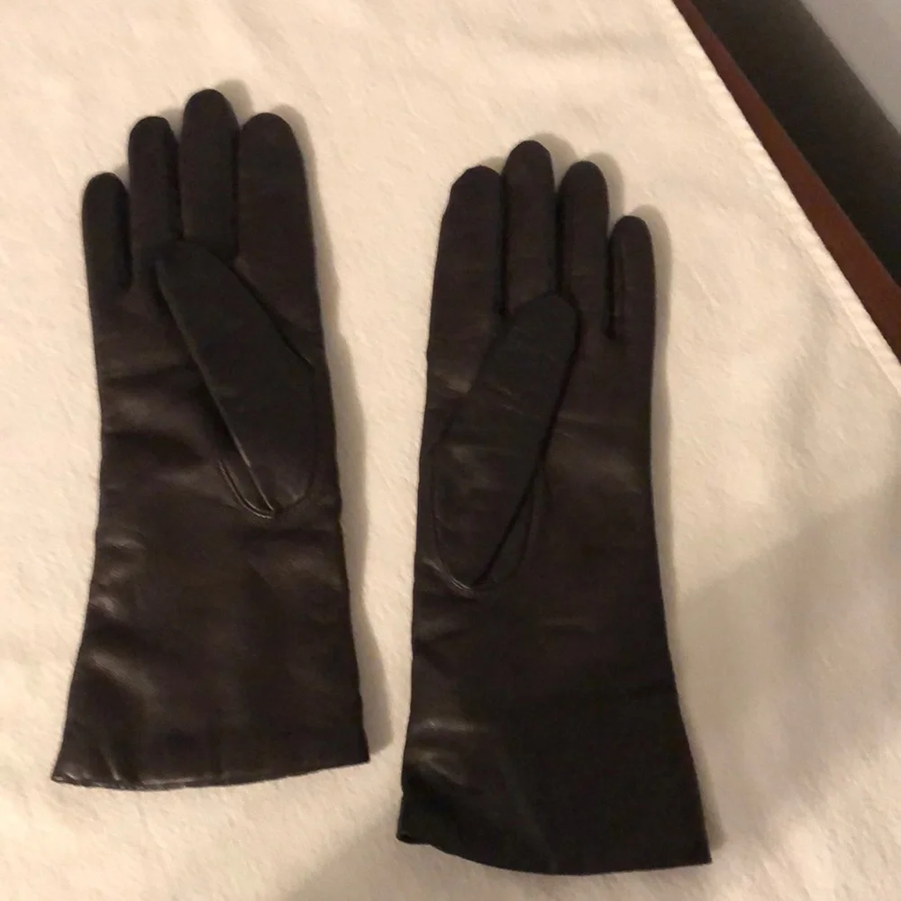 Brown gloves size 7